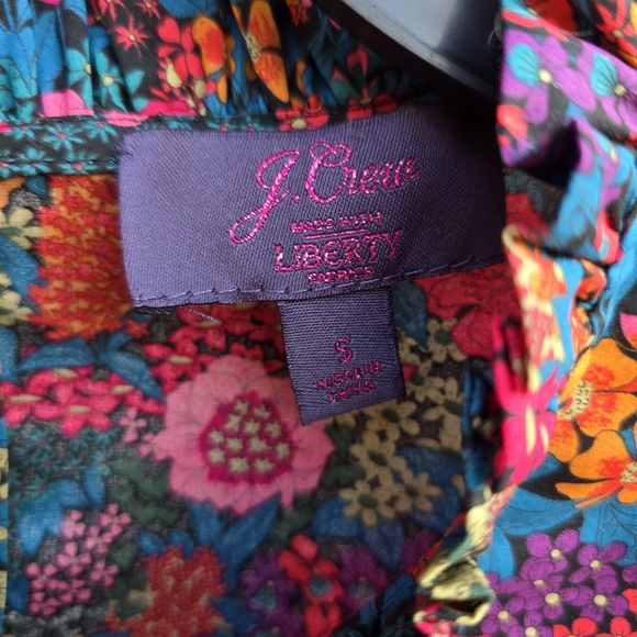 J. Crew Liberty Ciara Ruffleneck Flutter Sleeve Floral Top Pleated Pink Small - Picture 7 of 13
